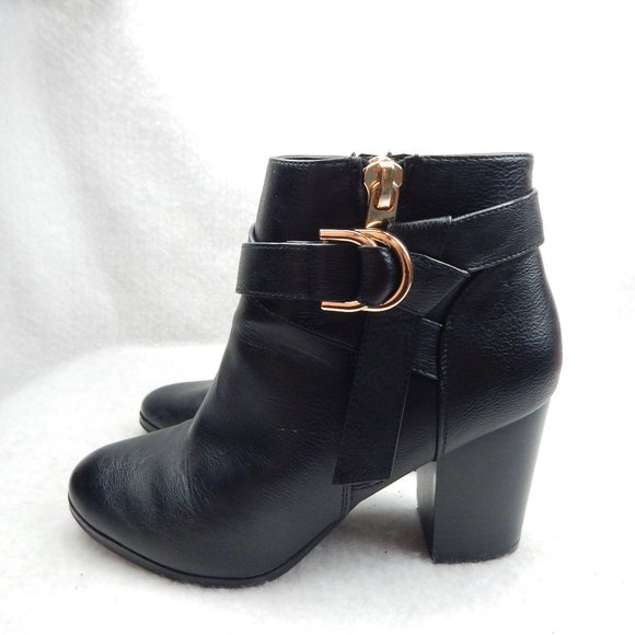 APT.9 Women's Black Buckled Block Heel Booties Size 9.5 M - Picture 3 of 16